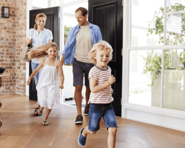 FLOORING THAT LASTS A LIFETIME istockphoto-944616374-1024x1024